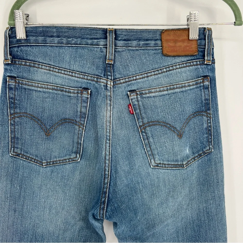 Levi’s White Oak Cone Denim Women’s 27 Blue Jeans Straight Leg Hidden Button Fly